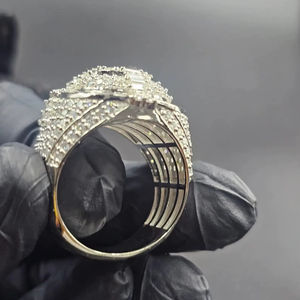 Anillo de Moissanita de Lujo con Corte Esmeralda, Certificado IGI, Chapado en Oro de 14K, Plata de Ley 925, Estilo Championship Iced Out VVS - Product Image 6