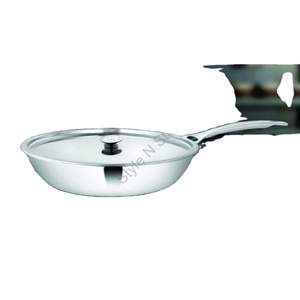 Poêle à frire durable en acier inoxydable avec couvercle en acier inoxydable Batterie de cuisine CLASSIQUE Design élégant Finition miroir - Product Image 1