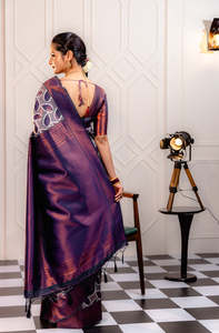 New Traditional Design <b>Purple</b> Silk <b>Saree</b> With Leaf Pattern And Border Traditional Indian Wedding Wear For Women - Product Image 2