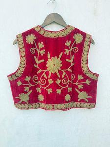 Wholesale <b>Velvet</b> Suzani Embroidered Vest <b>Coat</b> | Handmade Ethnic Boho Waistcoat <b>Women</b> | Lightweight Cotton Zipper Floral Pattern - Product Image 4