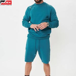 ชุดเสื้อยืดและกางเกงขาสั้นสำหรับผู้ชายจากโรงงาน ชุดกีฬา ชุดออกกำลังกาย ผ้าระบายอากาศ รับผลิตแบบ OEM ODM - Product Image 1