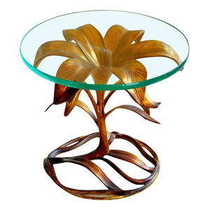 Elegante Mesa Auxiliar de Aluminio Hecha a Mano con Superficie Texturizada y Diseño Art Deco para Colección de Muebles Modernos para Diwali - Product Image 1