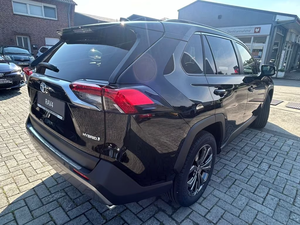 Toyota RAV4 2.5 Hybrid 4x2 Teamplayer 2024 – Efficient Urban Hybrid SUV - Product Image 3