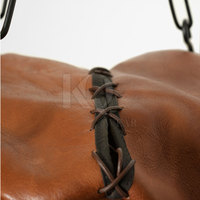 Sac de frappe professionnel en cuir de haute qualité pour MMA, boxe et entraînement de fitness, robuste, écologique, durable, personnalisable pour la maison