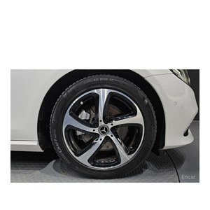 เมอร์เซเดส-เบนซ์ อี-คลาส อี250 อาวองต์การ์ด เมษายน 2019 ระยะทาง 84,634 กม. มาตรฐานไอเสียยูโร 5 เกียร์อัตโนมัติ เบาะหนัง พวงมาลัยซ้าย - Product Image 5