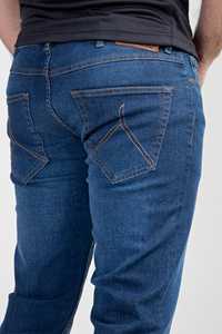 Jeans en denim pour hommes de marque OEM 2026, tissu de haute qualité, impression de logo personnalisée, écologique, style urbain, collection printemps pour garçons - Product Image 3