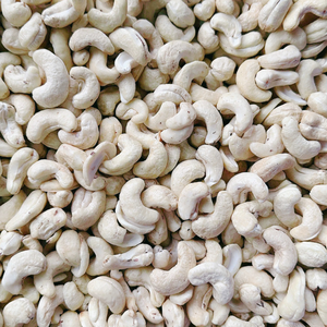 Noix de Cajou Premium en Vrac, Certifiées ISO, HACCP, SANTIGO - Product Image 1