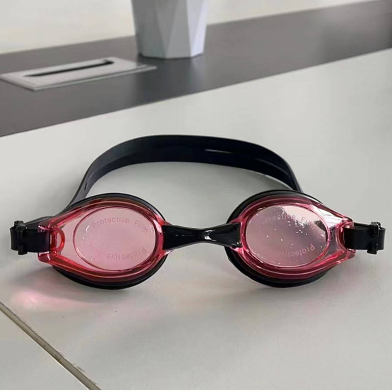 เลนส์สีชมพูดำ