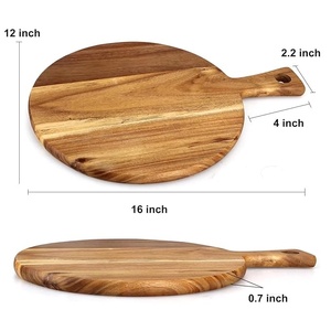 Tabla de cortar redonda de madera con mango para uso en la cocina - Product Image 6