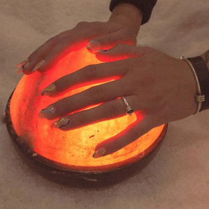 Lampe à dôme de sel de l'Himalaya thérapeutique pour les pieds et les mains, masseur détoxifiant en cristal naturel, relaxation profonde, thérapie par la chaleur, anti-stress - Product Image 5