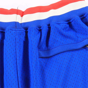 ผู้ผลิตกางเกงขาสั้นตาข่ายแบบหนา OEM สำหรับขายส่ง เสื้อผ้ากีฬาระบายอากาศได้ดี พิมพ์ลายดิจิตอลความละเอียดสูง ชุดกีฬาทีม - Product Image 5