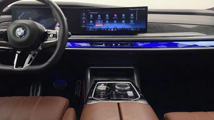 Used 2024 B M W 735i M Sport Black Sedan 3L 5Seater Petrol 6Cylinder 285hp Automatic Transmission left Steering - Product Image 4