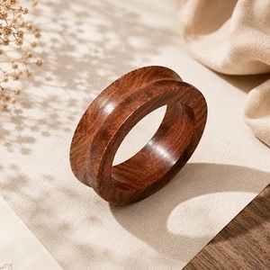 Brazalete de Madera Hecho a Mano de Estilo Retro Artístico con Diseño Personalizado, Joyería de Moda para Mujer por F S International - Product Image 5