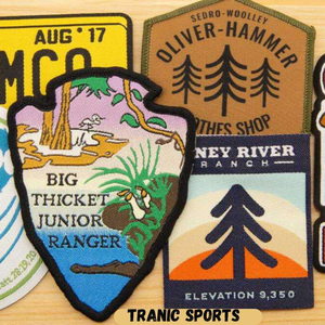 Écussons personnalisés brodés et tissés en gros, logo OEM, thermocollants, à coudre, haute précision, fournisseur de badges de marquage pour uniformes - Product Image 4