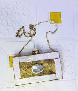 Pochette de soirée pour femme Fusion Republik avec pierres carrées, fermeture magnétique, bandoulière chaîne et doublure en polyester - Product Image 4