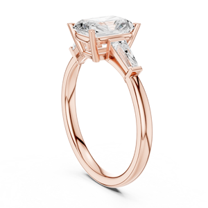 Anillo de Compromiso de Tres Piedras con Diamante Cultivado en Laboratorio, Corte Radiante, Oro Rosa, con Piedra Lateral Trapezoidal, Anillo de Boda - Product Image 3