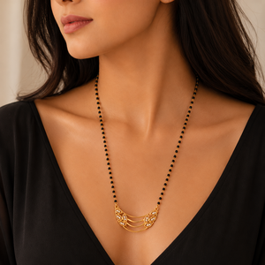 Collar Mangalsutra con Motivo de Hoja de Oro Rosa de 18K con Detalles de Diamantes, Cuentas Negras, Alto Brillo, Regalo de Boda para Mujer, Joyería Fina - Product Image 1