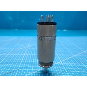 Joint d'étanchéité pour système sous vide Balzers BGG 02250, utilisé comme pièce détachée pour équipement semi-conducteur d'époque - Product Image 3