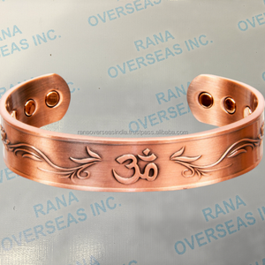 Brazalete de Terapia Magnética de Cobre Om Moderno de Calidad Premium, Construcción Resistente para Mayor Durabilidad, Regalo de Bautismo, Venta al por Mayor, Salud - Product Image 2