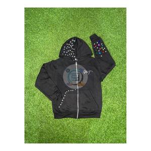 เสื้อฮู้ดซิปประดับคริสตัลแบบกำหนดเอง – เสื้อฮู้ดสตรีทแวร์สุดหรูสไตล์ Y2K – ทรงโอเวอร์ไซส์ – เสื้อฮู้ดโลโก้แบบกำหนดเองสำหรับทุกเพศ – คุณภาพพรีเมียม - Product Image 1