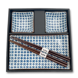 Juego de platos de sushi con palillos de madera para 2 personas, vajilla hecha en Japón, flor de Sakura, varios patrones, ideal para regalo - Product Image 5