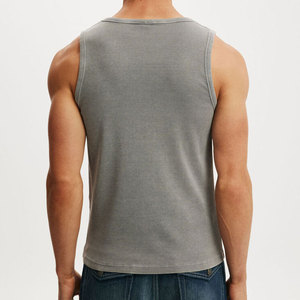 2026 Seamless <b>Singlet</b> Plain Manufacturer Streetwear Vintage Custom Design Round Neck Sleeveless <b>Running</b> Wear Tank Top For Men - Product Image 6