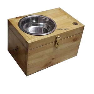 Estación de alimentación de madera independiente para perros con almacenamiento incorporado, organizador de cuencos de comida elevado de diseño moderno de madera Natural pulida - Product Image 1