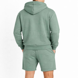 Conjunto de sudadera con capucha y pantalones cortos para hombre, diseño transpirable para recreación, viajes y actividades al aire libre diarias. - Product Image 3