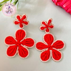 Boucles d'oreilles en verre perlé faites à la main avec des perles de graines de rose et d'orange, support en feutre, mode par Blossom Craft India - Product Image 5