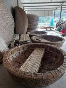 เรือเวียดนามแบบ Coracle ขนาด 2 เมตร ทำจากไม้ไผ่ถักเคลือบไฟเบอร์กลาส สำหรับตกปลาและขนส่ง พร้อมม้านั่งและไม้พาย - Product Image 6
