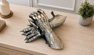 Gants en acier inoxydable plaqué argent, style antique moderne, armure polie en relief, objet de collection artistique, forme irrégulière - Product Image 2