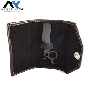 Rasoir professionnel pour les doigts avec étui en cuir noir – Rasoir droit de barbier de qualité supérieure pour la coupe de cheveux et le rasage de près - Product Image 3
