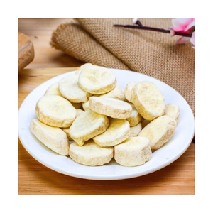 Chips de banane légères avec traitement lyophilisé, goût tropical sucré et texture croustillante - Product Image 3