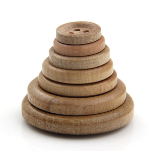 Boutons en bois à bords arrondis à quatre trous pour manteaux, chemises et vestes - Product Image 2