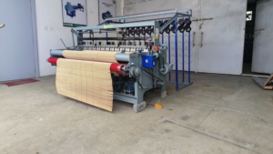 Motor de componente central de la máquina de tejer persianas de bambú automática para hacer convenientemente persianas de bambú tejiendo palos de bambú - Product Image 2