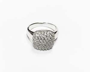 Anillo de Moissanita con Corte Redondo y Diamantes en Pavé, Diseño Creativo para Mujer, Plata 925 Original, Joyería Fina Premium para Ella - Product Image 5