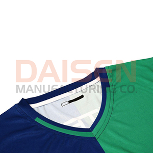 Ensemble de maillot de football bleu personnalisé avec logo imprimé, kit de football à séchage rapide, maillot de sport d'équipe pour l'entraînement et les matchs - Product Image 3