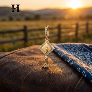 Colgante de Borla para Birrete de Graduación con Diamante Auténtico de Lujo, Oro Sólido de 14K y 18K, Joyería al por Mayor - Product Image 1