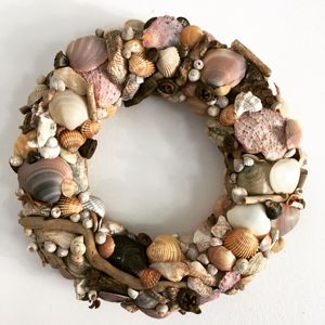 Corona decorativa para puerta de entrada con conchas marinas, adornos para el hogar, coronas de conchas marinas naturales al precio más bajo - Product Image 6