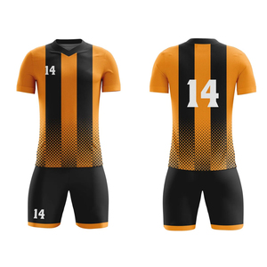 Proveedor Directo de Fábrica, Uniforme de Fútbol Impreso, 100% Poliéster, Antibacterial, de Secado Rápido, para Equipos, Venta al Por Mayor, Personalizado - Product Image 1