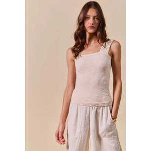 เสื้อกล้ามไร้ตะเข็บลายดอกไม้สองสีสำหรับผู้หญิง ยี่ห้อเวโลโร ไซส์ S - Product Image 6