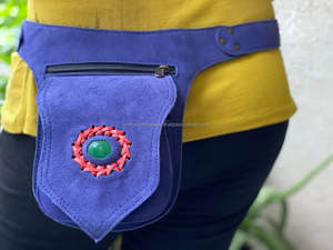 Riñonera clásica de cuero auténtico hecha a mano con cinturón ajustable riñonera de festival occidental única riñonera de cintura hasta el muslo - Product Image 3