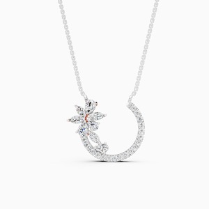 สร้อยคอจี้รูปกลีบดอกไม้ประดับเพชรเลี้ยงในห้องปฏิบัติการน้ำหนัก 0.53 กะรัต ดีไซน์โค้งมน ทำจากทอง 9K สีเหลือง ขาว และโรสโกลด์ - Product Image 2