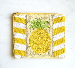 Pochette carrée en coton brodée de perles de rocaille jaunes en forme d'ananas, idéale pour un usage quotidien et comme cadeaux promotionnels - Product Image 2