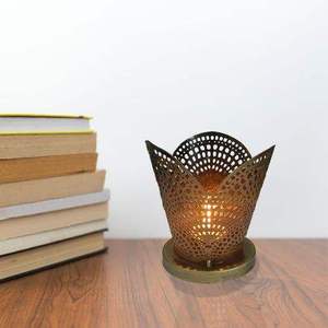 Premium Quality Eco-Friendly Elegant Metal Crown <b>Tealight</b> Candle Holder for Home Decor Festival Lighting for Export Sale - Product Image 3