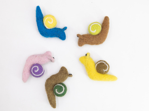 Caracol de lana fieltrada a mano, juguete educativo infantil, decoración de jardín, animal de peluche artesanal, venta al por mayor - Product Image 2