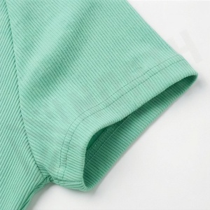 เสื้อยืดคอตตอนทรงบ็อกซี่พิมพ์โลโก้ตามสั่งสำหรับผู้หญิง เสื้อครอปแขนสั้น เสื้อยืดผู้หญิง เสื้อผ้ากีฬาแฟชั่น เสื้อยืดออกกำลังกาย - Product Image 6