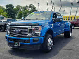 Ford F-450 Super Duty Platinum 2024, Cabina Doble, Híbrido Turbo LB DRW 4WD, Volante a la Izquierda, Asientos de Cuero, Cámara Trasera - Product Image 6
