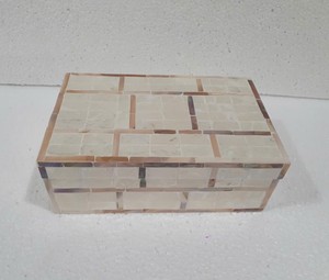Handcrafted Mother of Pearl Decorative Storage Box with Lid, Luxury Shell Mosaic Keepsake Jewelry Organizer Box Made in Vietnam - Product Image 3