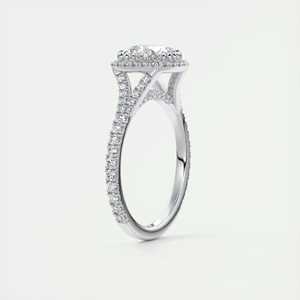 Anillo de compromiso con diamante cultivado en laboratorio de 2.50 quilates, corte cojín, halo francés oculto, con puntas en miniatura y pavé francés - Product Image 1